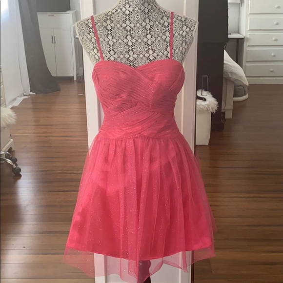Dresses & Skirts - Pink Sparkly Dress
